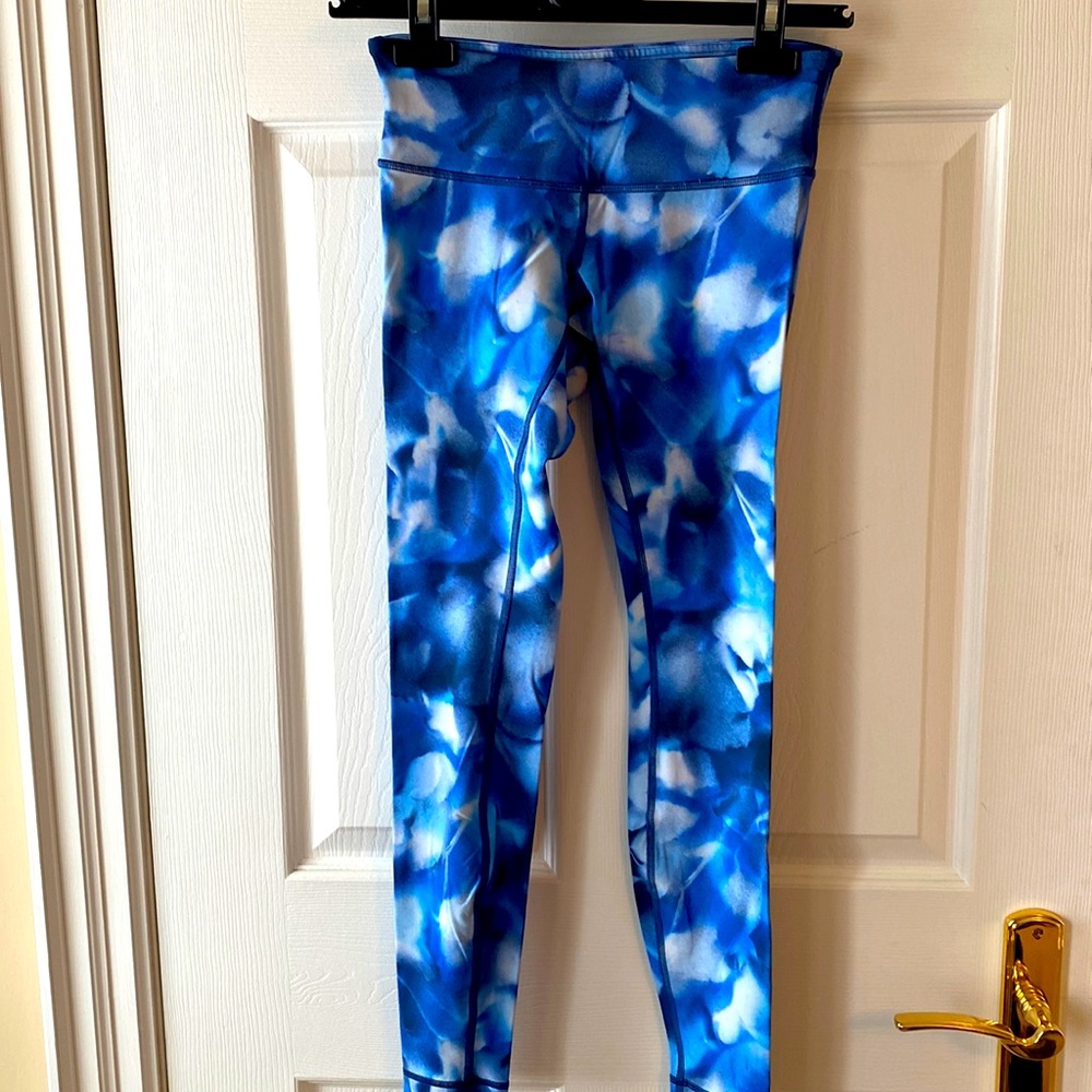 Lululemon tights
